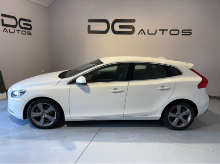 2014 Volvo V40 T4 FULL SPEC- LOW MILEAGE- LEATHER INTERIOR- AUTO - NEW NCT