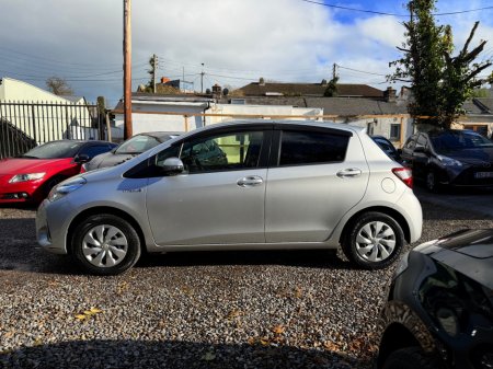 2018 Toyota Vitz Hybrid low mileage €13,500