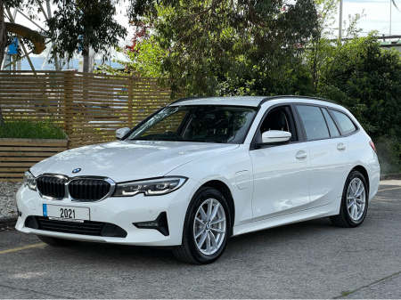 2021 BMW 3 Series XDRIVE SE PRO AUTO.. FULL LEATHER INTERIOR .. AMBIENT LIGHTING...WARRANTY INCLUDED...FINANCE PROVIDED... €21,900