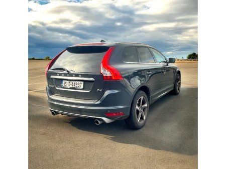 2015 Volvo XC60 D4 (181hp) FWD R-Design