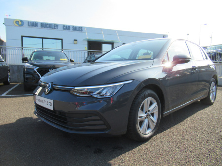 2023 Volkswagen Golf LIFE TSI €28,990