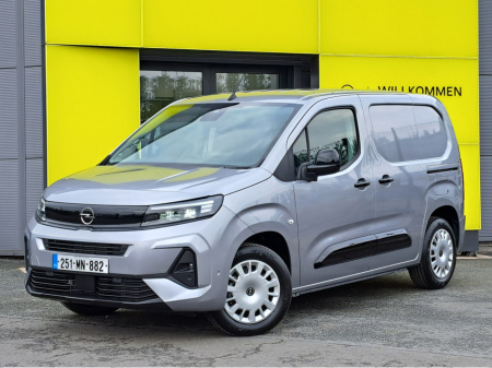2025 Opel Combo SPORTIVE L1H1 1.5TD 100BHP **REVERSING CAMERA*SATNAV** €21,098
