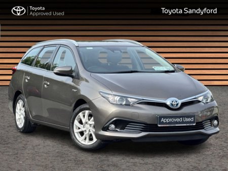 2018 Toyota Auris 1.8 HYBRID LUNA TOURING SPORT/ESTATE // AIR CON // REAR CAMERA // BLUETOOTH // TOUCHSCREEN // FULL WARRANTY €18,945