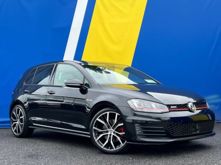 2016 Volkswagen Golf GTI 2.0 TSI AUTO // TARTAN INTERIOR // DIGITAL CLUSTER // LAP TIMER