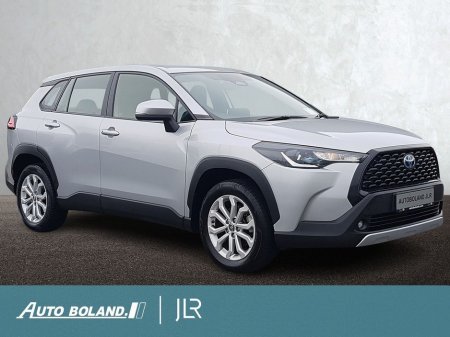 2023 Toyota Corolla Cross 1.8 Hybrid Luna - Apple Car Play & Android Auto, Reverse Camera, Auto High Beam Assist, LED Lighting €32,795