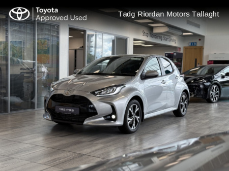 2025 Toyota Yaris Hybrid 115 Sport SHOWROOM DEMO