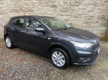 2023 Dacia Sandero COMFORT TCE 90 MY21.5 5DR**//**REVERSE CAMERA**//**BLUETOOTH**//**KEYLESS START**//**MANUFACTURERS WARRANTY**//**CHARCOAL GREY**//*€190 ROAD TAX**//**TRADE IN ACCEPTED! €14,450