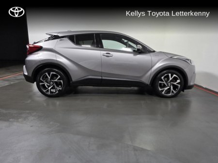 2019 Toyota C-HR C-HR HYBRID SPORT #52 €19,245