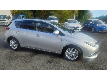 2018 Toyota Auris DAA-ZWE186H 5DR AUTO