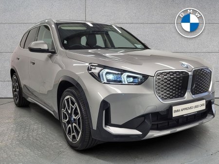 2025 BMW iX1 eDrive20 xLine
