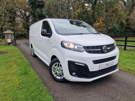 2022 Vauxhall Vivaro  €17,999