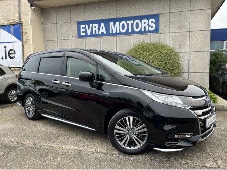 2019 Honda Odyssey ABSOLUTE 8 SEATER AUTOMAITC HYBRID 2.0 PETROL //360 PARKING CAMERAS//KEYLESS ENTRY//POWER SLIDING REAR DOORS//
