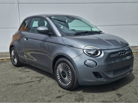 2025 Fiat 500e Icon 42kw SUMMER SALE