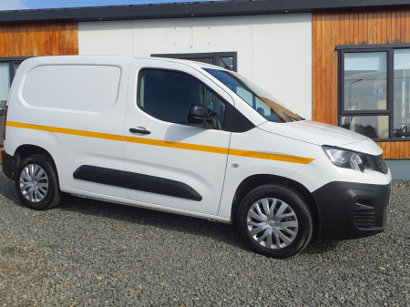2022 Peugeot Partner PROFESSIONAL100 BHP 6 Speed *Only €79 Per Week*