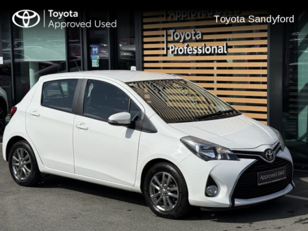 2016 Toyota Yaris 1.0 5DR LUNA // REAR CAMERA // BLUETOOTH // ALLOY WHEELS // €180 ROAD TAX // TOYOTA WARRANTY