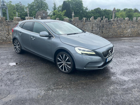 2019 Volvo V40 D3 MOMENTUM 150PS 5DR 40 SERIES
