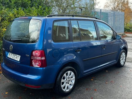 2010 Volkswagen Touran 1.9 TDI 105BHP CONCEPTLINE BLUEMOTION €3,499