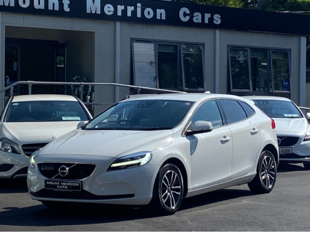 2019 Volvo V40 Auto/T2 1.6 Petrol €19,900