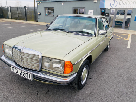 1981 Mercedes-Benz 280 E W123 4DR A