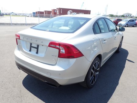 2016 Volvo S60 2.0 D4 SE LUXURY PLUS DIESEL AUTOMATIC // MASSIVE SPEC //  FULL HEATED LEATHER // REVERSING CAMERA // CRUISE CONTROL // LANE ASSIST // COLLISION WARNING SYSTEM // UPGRADED SPORT ALLOYS €16,950