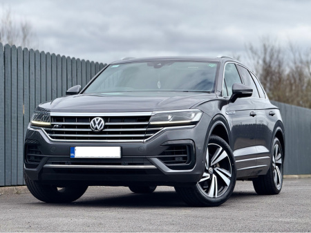 2019 Volkswagen Touareg 2019 Volkswagen Touareg R-Line JUST IN