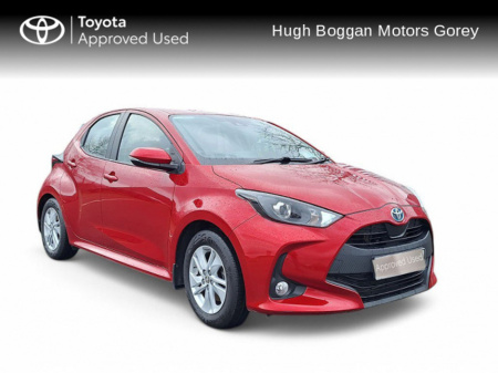 2022 Toyota Yaris Hybrid Luna