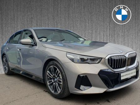 2025 BMW 5 Series 520i M Sport Saloon