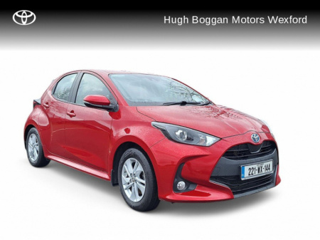 2022 Toyota Yaris HYBRID LUNA