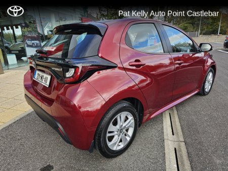 2021 Toyota Yaris Yaris Hybrid Luna €23,500