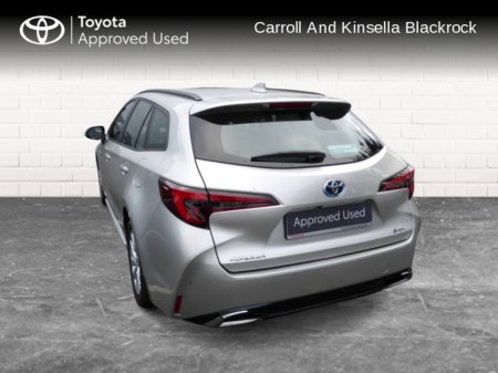 2025 Toyota Corolla Touring Sport Luna €34,950