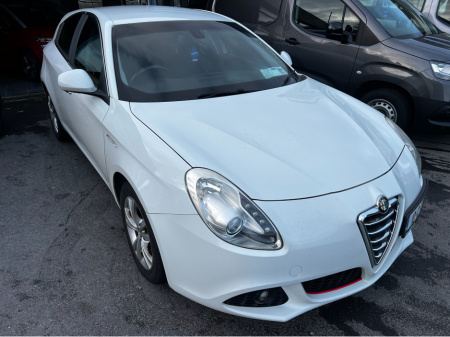 2010 Alfa Romeo Giulietta GUILIETTA 1.6 JTDM 2 105 LUSSO 5DR €4,950