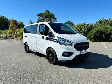 2022 Ford Tourneo Custom CUST 320TNIUM PHE €53,995