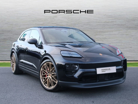 2025 Porsche Macan 4S Electric €102,000