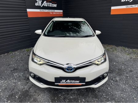 2017 Toyota Auris 1.8 HYBRID AUTO 5DR €16,995