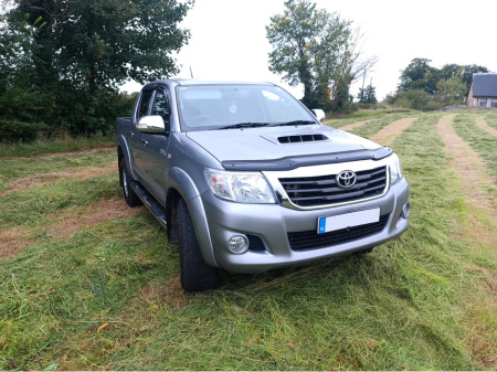 2015 Toyota Hilux ...