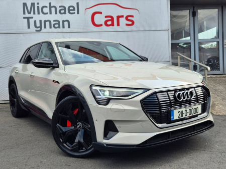 2021 Audi e-tron 55 Quattro Black Edition Styling 300kw (408bhp) Upgraded 22'' RSQ8 Alloys €36,999