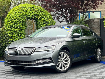2023 Skoda Superb IV 1.4 PLUG-IN HYBRID 218 BHP AUTO // LEATHER HEATED SEATS // REVERSE CAMERA // 18