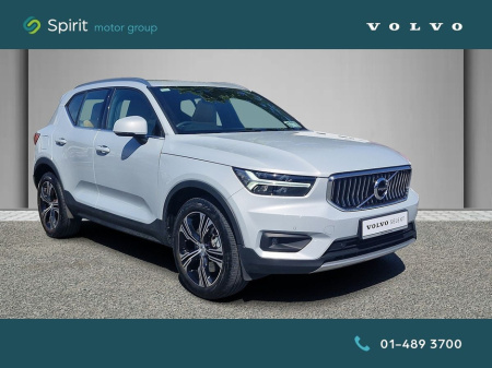 2022 Volvo XC40 T5