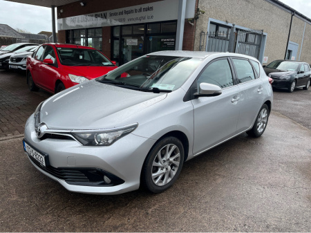 2017 Toyota Auris 1.4 D-4D LUNA 4DR €16,000