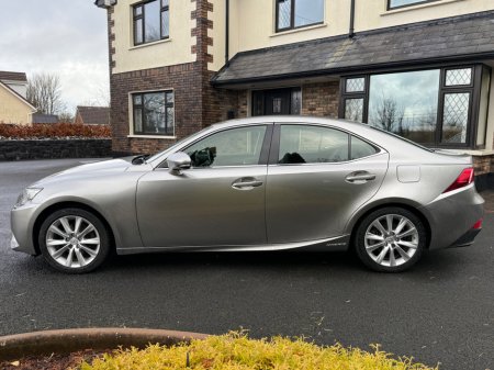 2016 Lexus IS 300 h 300h Executive €18,900