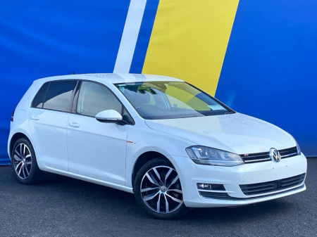 2017 Volkswagen Golf HIGHLINE 1.4 TSI AUTO // ADAPTIVE CRUISE CONTROL // BRAND NEW 17” R-LINE ALLOYS // APPLE CARPLAY/ANDROID AUTO
