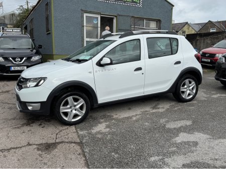 2015 Dacia Sandero Stepway Very low mileage €7,900