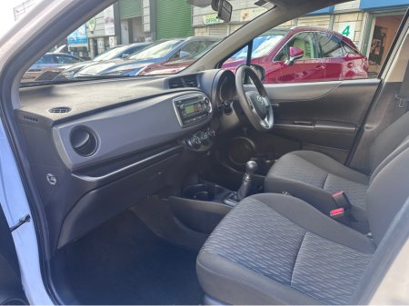 2014 Toyota Yaris 1.0 TERRA 4DR €10,000