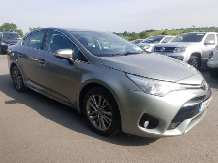 2017 Toyota Avensis 2.0 D-4D (143) Luna Navi €10,950