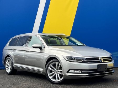2016 Volkswagen Passat HIGHLINE 1.4 TSI AUTO // LEATHER HEATED & COOLED SEATS // FULL SERVICE HISTORY // DRIVER MASSAGE SEAT