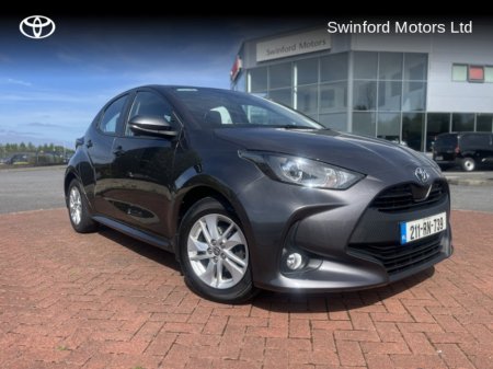 2021 Toyota Yaris 1.0 LUNA 4DR €18,500
