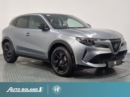 2025 Alfa Romeo Junior Ibrida 1.2 Hybrid Tech + Premium packs
