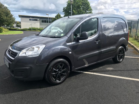 2018 Peugeot Partner  €9,755
