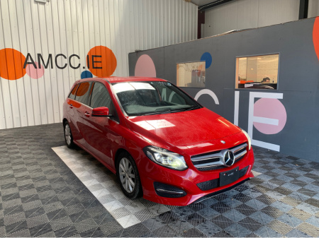 2016 Mercedes-Benz B Class Mercedes B180 Automatic Leather Exclusive Package / Heated Seats / Reverse Camera / B Class Automatic