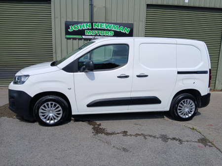 2020 Citroen Berlingo  €10,000